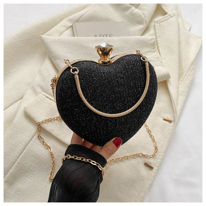 Naia - Herz-Abendtasche